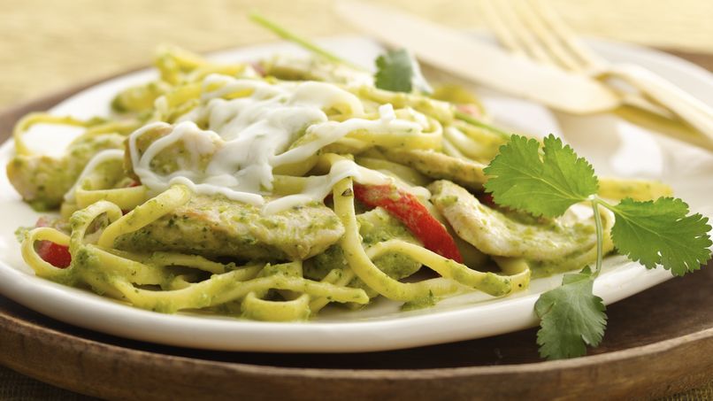 lunes 21 - Pasta poblana con pollo